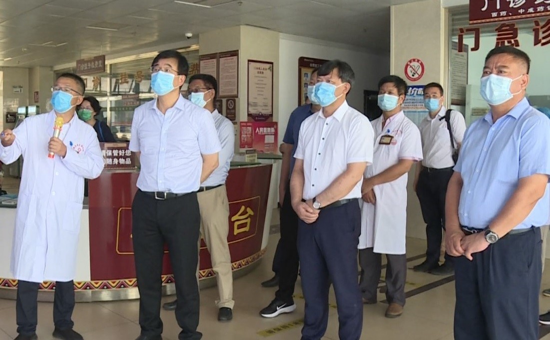 中國工程院調(diào)研組赴瀾滄調(diào)研衛(wèi)生健康工作2.jpg