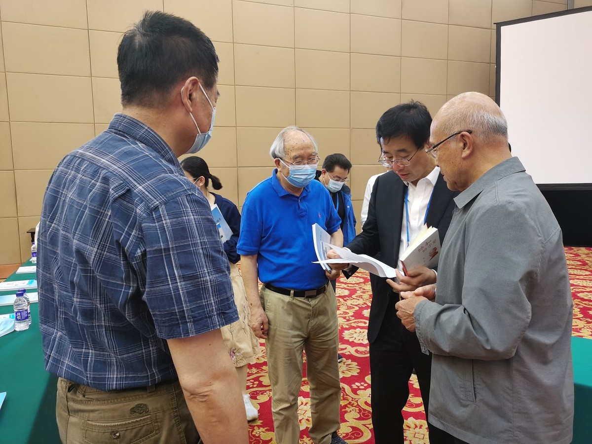 王辰院士與現(xiàn)場聽眾交流.jpg