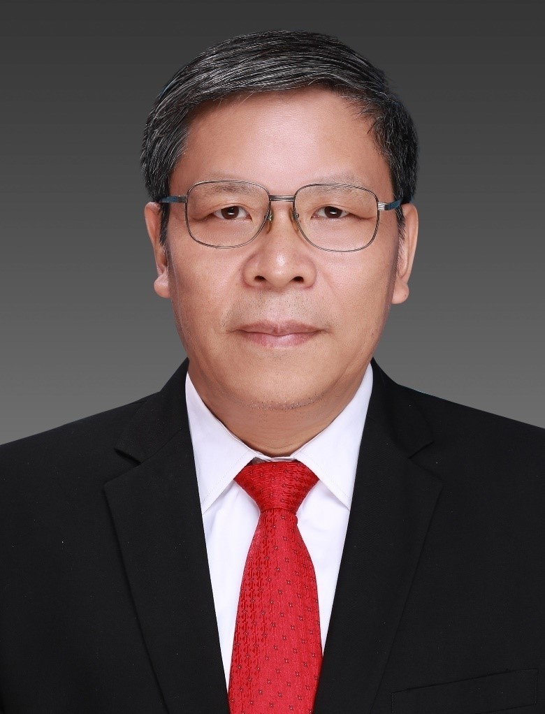 殷躍平