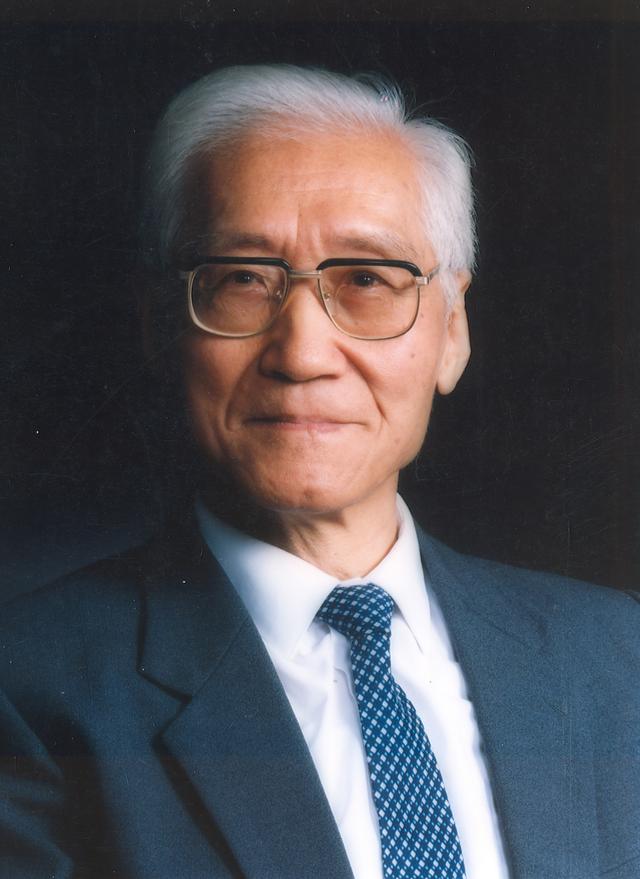 陸元九在1995年留影。新華社發(fā)（中國(guó)航天科技集團(tuán)供圖）.jpg
