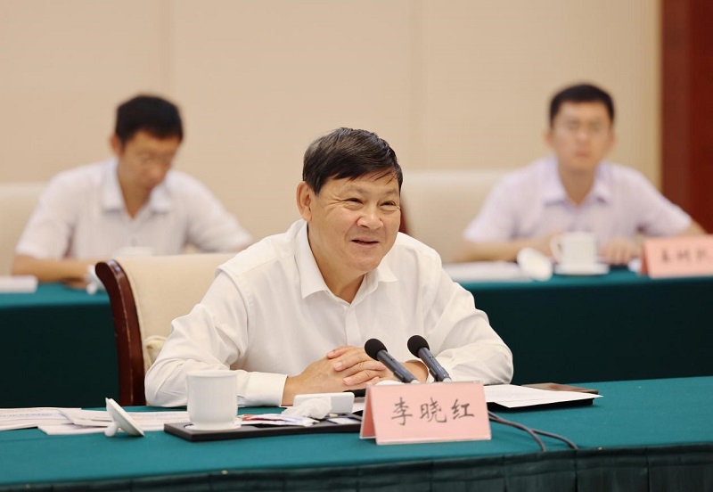 中國(guó)工程院與廣西壯族自治區(qū)人民政府舉行工作懇談會(huì)并簽署戰(zhàn)略合作協(xié)議2.jpg