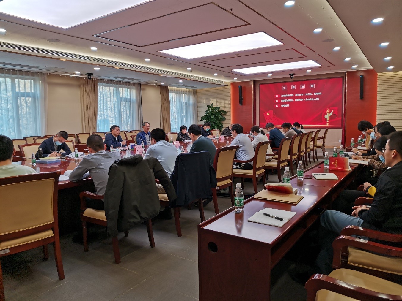 中國(guó)工程院青年理論學(xué)習(xí)小組開展黨的十九屆六中全會(huì)精神專題學(xué)習(xí)研討.jpg