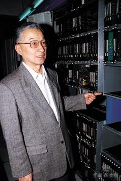 1998年，陳俊亮講解程控交換機(jī).jpg
