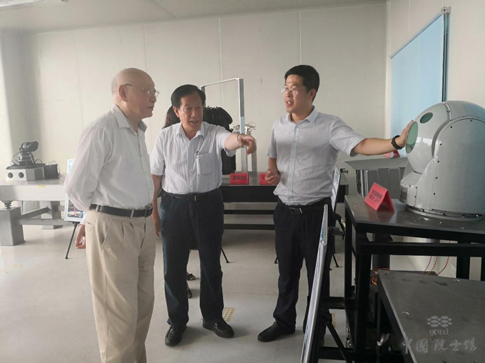 2018年，姜會(huì)林院士與清華大學(xué)金國(guó)藩院士合影.jpg