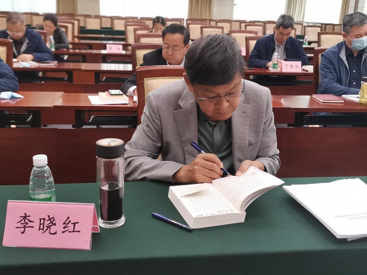 中國工程院黨組舉行學(xué)習(xí)貫徹習(xí)近平新時代中國特色社會主義思想主題教育讀書班