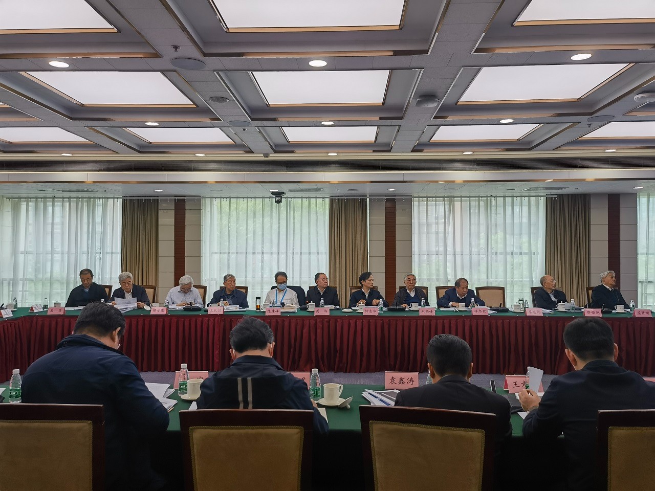 “實現(xiàn)制造強國中長期戰(zhàn)略目標的發(fā)展路徑與技術路線”項目結(jié)題暨“推進新型工業(yè)化，加快建設制造強國戰(zhàn)略研究”項目啟動會在京召開