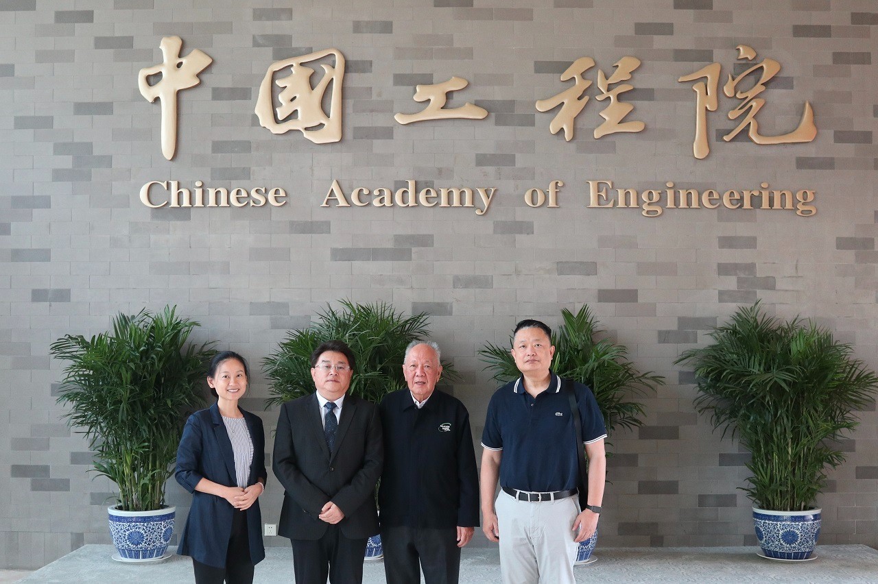 東盟工程與科技院創(chuàng)院院長李怡章來訪