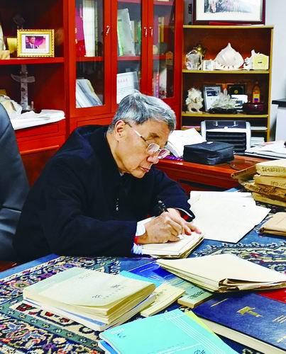 中國工程院院士何繼善：探深地萬米??做“中國創(chuàng)造”